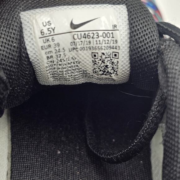 Nike Air Max Plus Black/White/Hyper Blue CU4623-001 Size 6.5Y Womens 8 - Picture 10 of 12